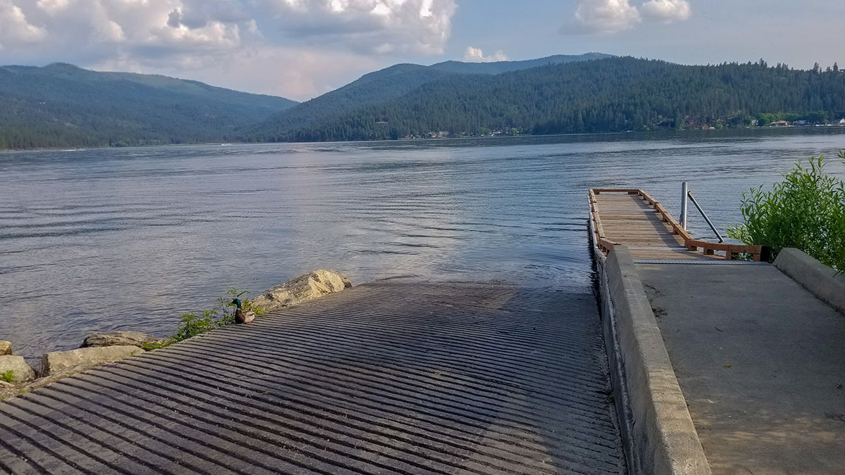 Liberty Lake boat lunch